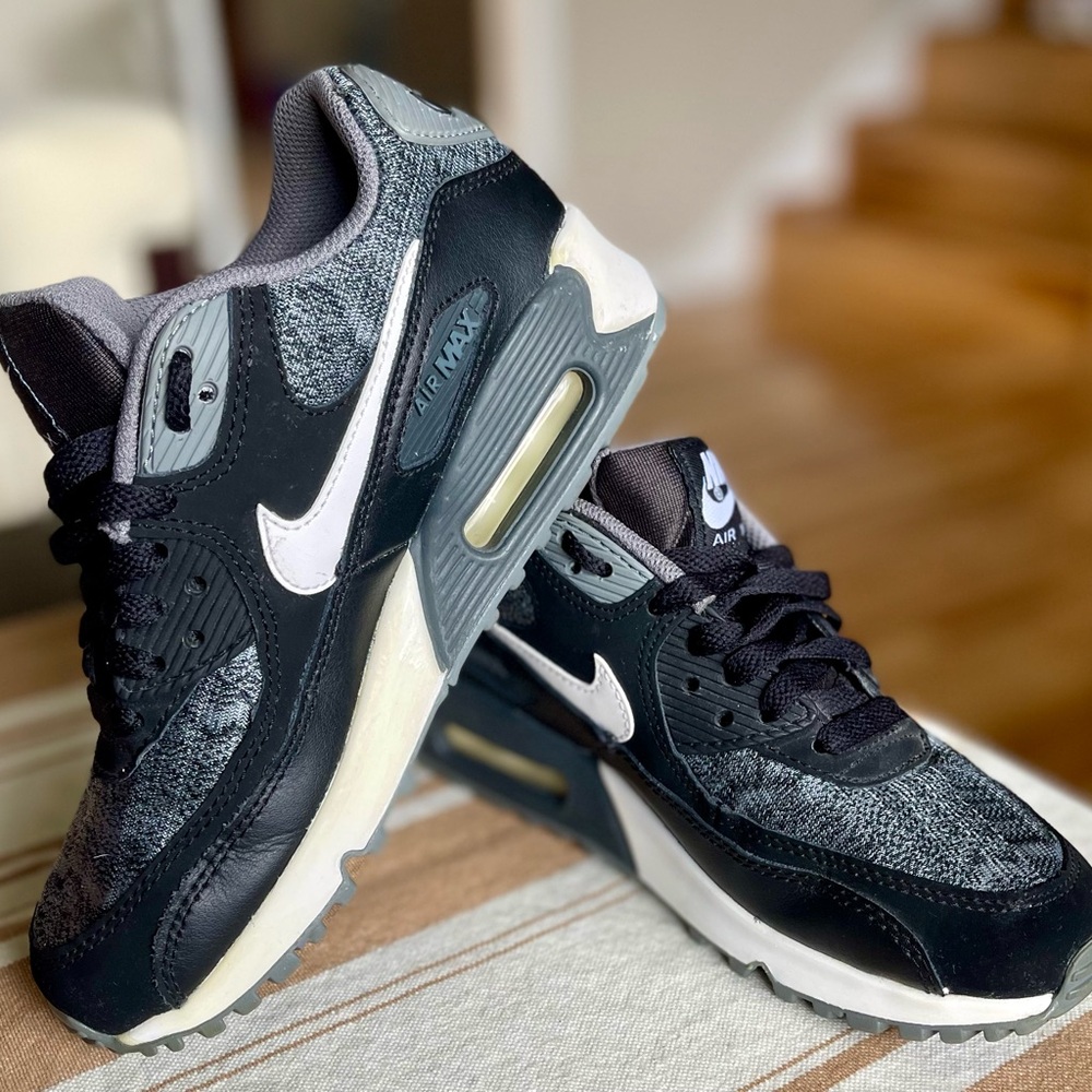 Kid’s Nike Air Max 90. Lightly worn.
